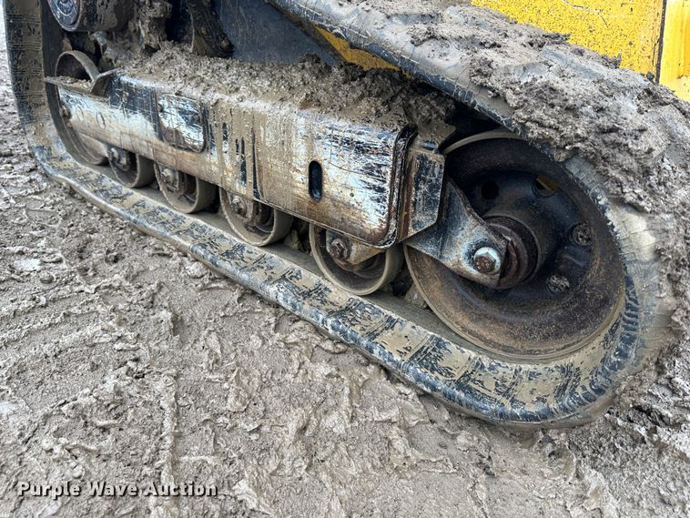 image for item DR5059 2019 John Deere 325G  tracked skid steer loader