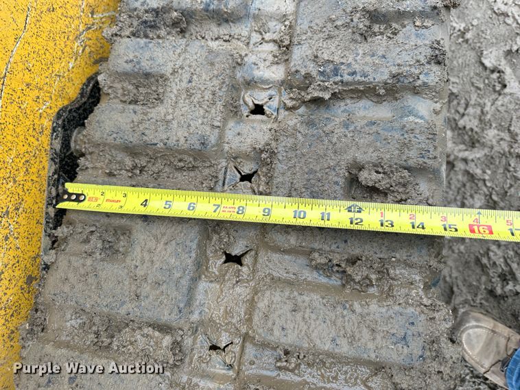 image for item DR5059 2019 John Deere 325G  tracked skid steer loader