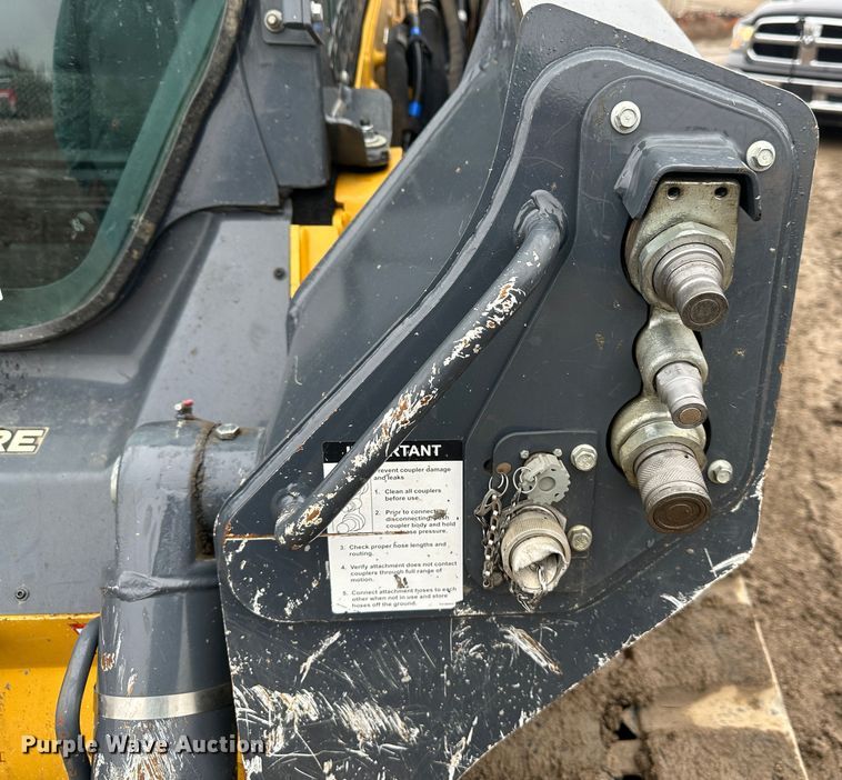 image for item DR5060 2019 John Deere 333G  tracked skid steer loader