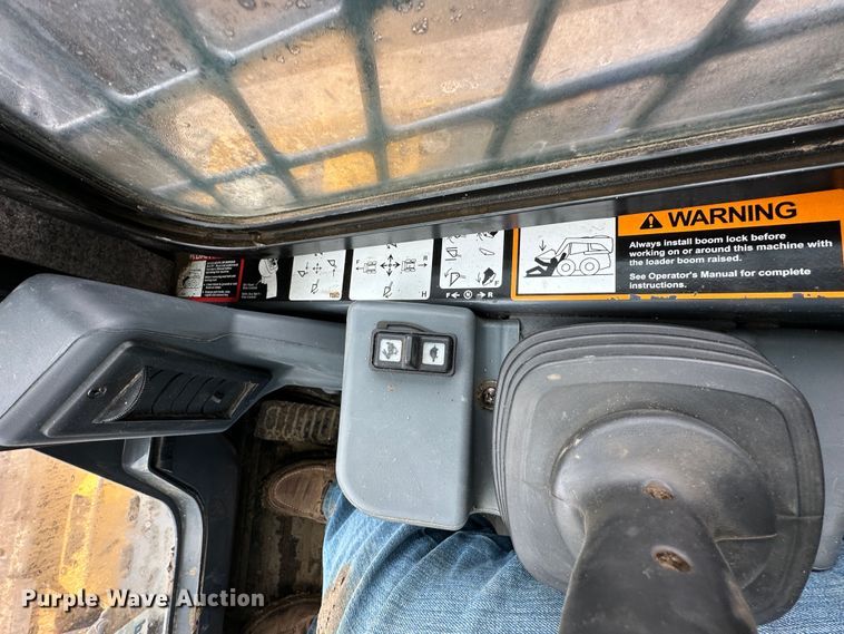 image for item DR5060 2019 John Deere 333G  tracked skid steer loader