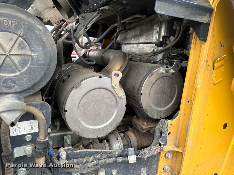 image for item DR5060 2019 John Deere 333G  tracked skid steer loader