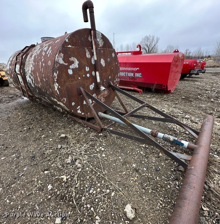 image for item DR5061 (2) water tanks