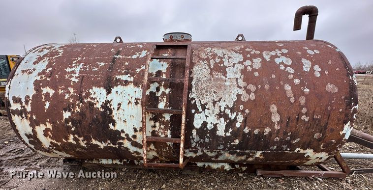 image for item DR5061 (2) water tanks