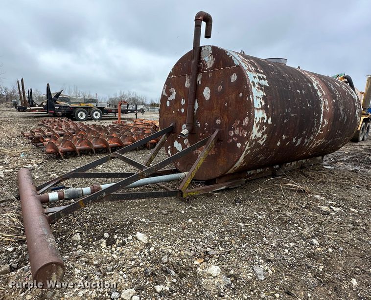 image for item DR5061 (2) water tanks