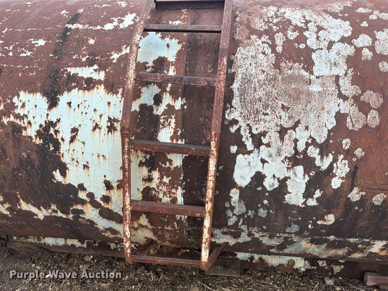 image for item DR5061 (2) water tanks