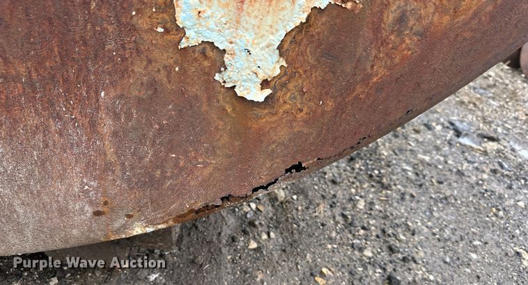 image for item DR5061 (2) water tanks