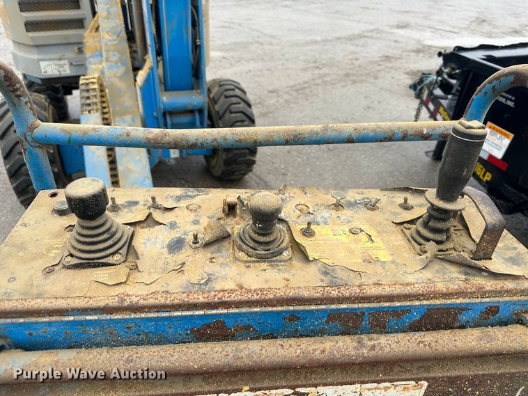 image for item DR5064 1995 Genie Z-45/22  boom lift