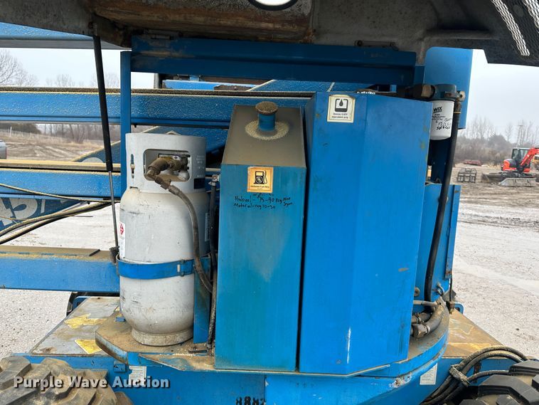 image for item DR5064 1995 Genie Z-45/22  boom lift