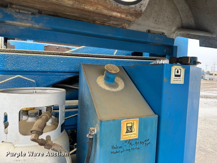 image for item DR5064 1995 Genie Z-45/22  boom lift