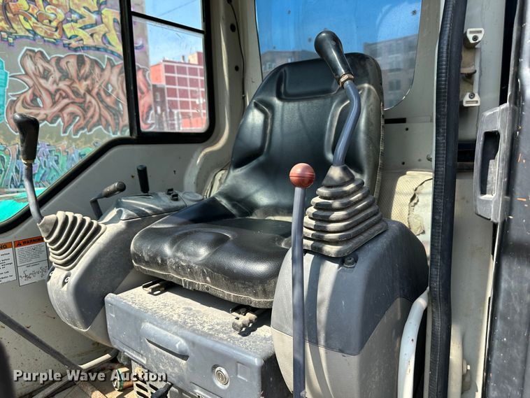 image for item DR5116 Komatsu PC45R-8  mini excavator