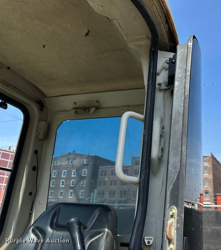 image for item DR5116 Komatsu PC45R-8  mini excavator