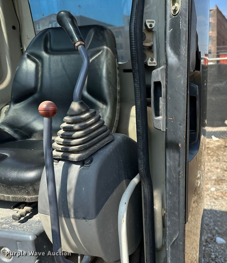 image for item DR5116 Komatsu PC45R-8  mini excavator