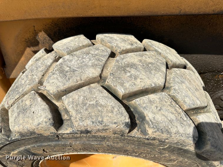 image for item DR5117 Case 1845C  skid steer loader