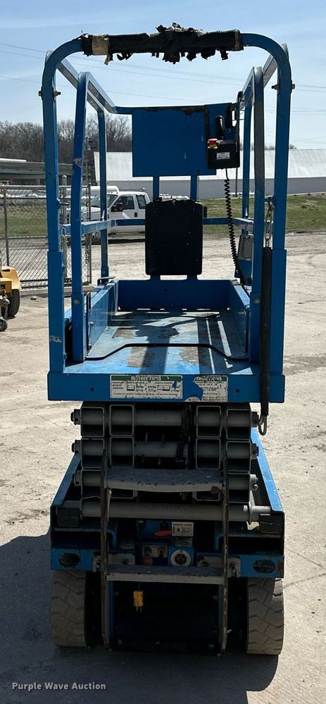 image for item DR5130 Genie GS-1930  scissor lift