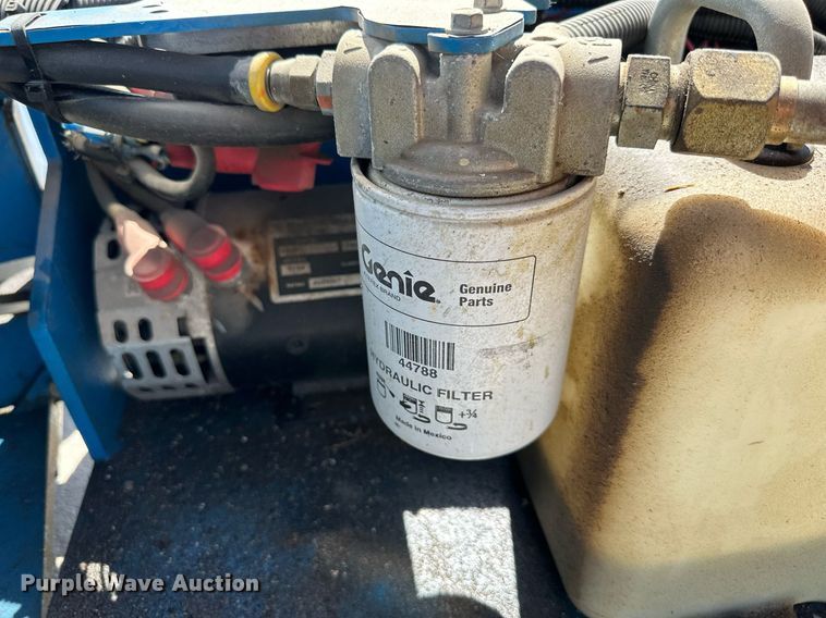 image for item DR5130 Genie GS-1930  scissor lift