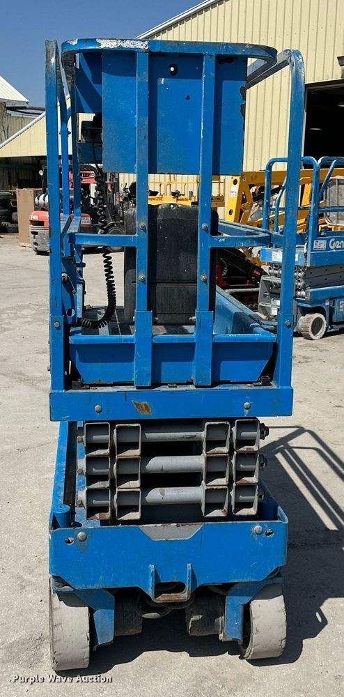 image for item DR5131 Genie GS-1930  scissor lift