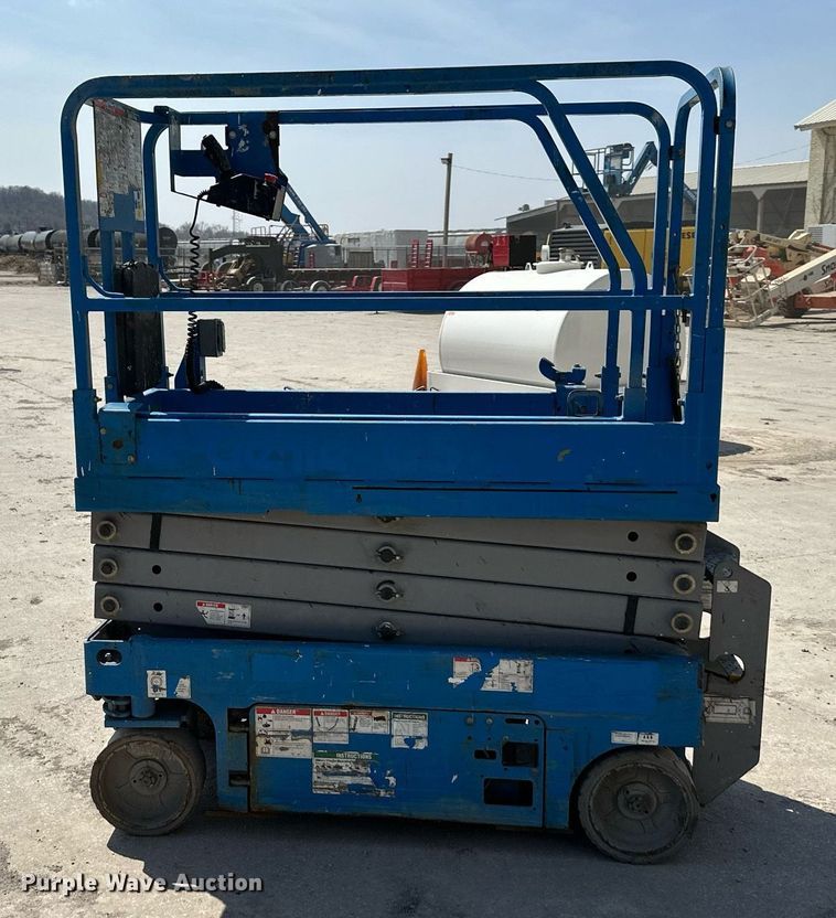 image for item DR5131 Genie GS-1930  scissor lift