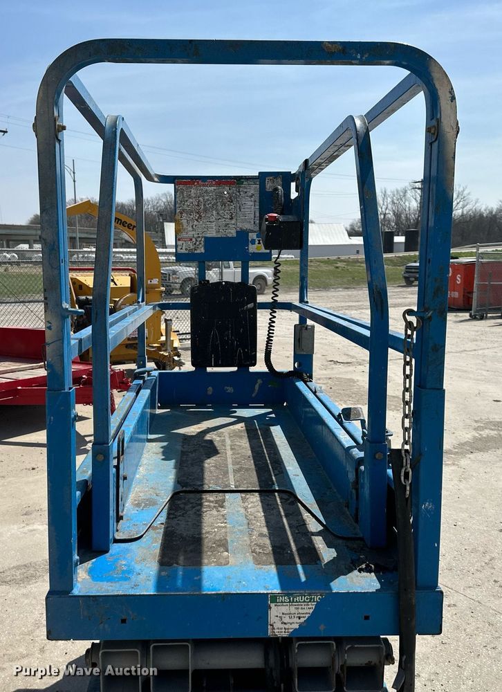 image for item DR5131 Genie GS-1930  scissor lift