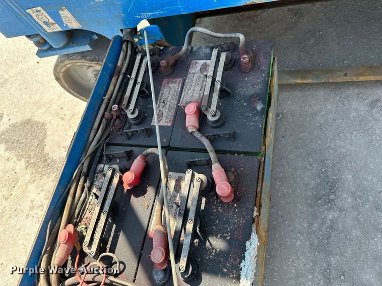 image for item DR5131 Genie GS-1930  scissor lift