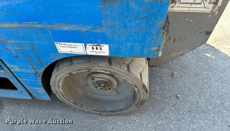 image for item DR5131 Genie GS-1930  scissor lift