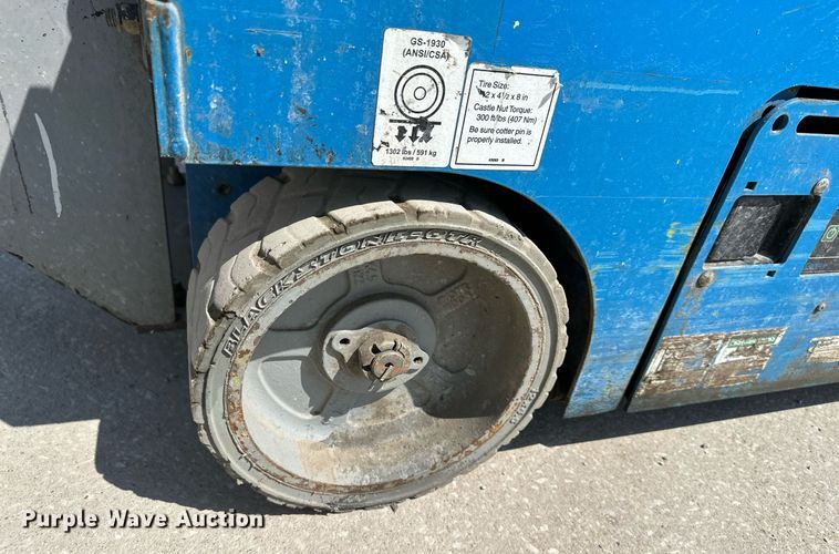 image for item DR5131 Genie GS-1930  scissor lift