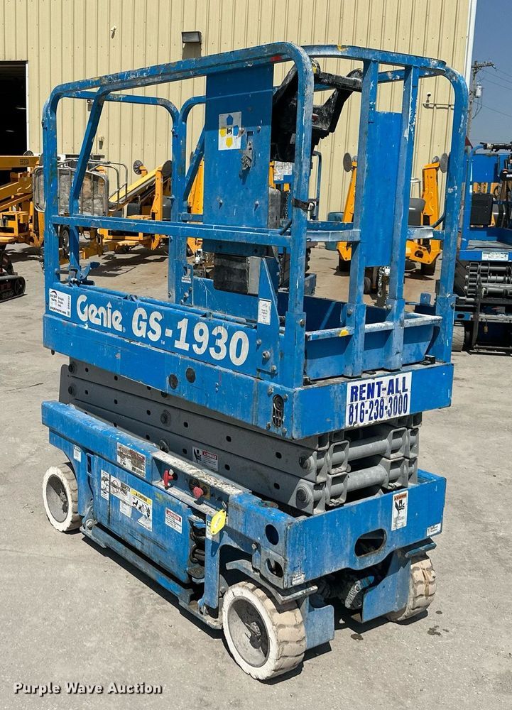 image for item DR5132 Genie GS-1930  scissor lift