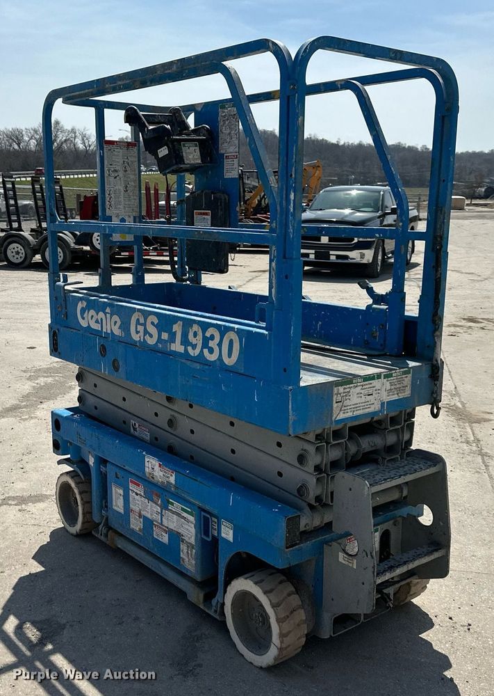 image for item DR5132 Genie GS-1930  scissor lift