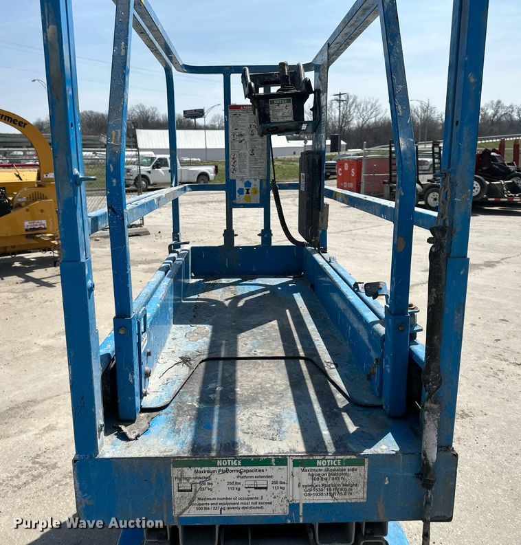 image for item DR5132 Genie GS-1930  scissor lift