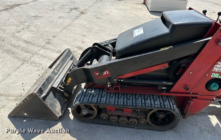 image for item DR5133 2015 Toro Dingo  compact utility loader