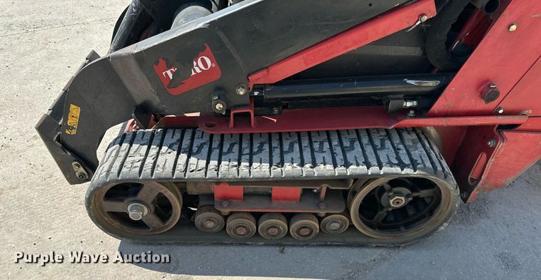 image for item DR5133 2015 Toro Dingo  compact utility loader