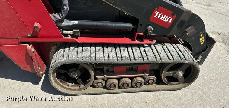 image for item DR5133 2015 Toro Dingo  compact utility loader