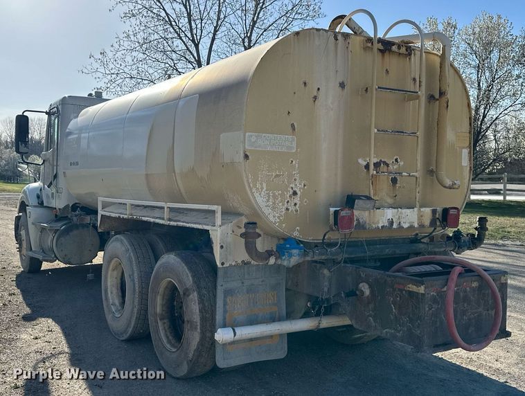 image for item DR5135 2008 Freightliner Columbia  water truck