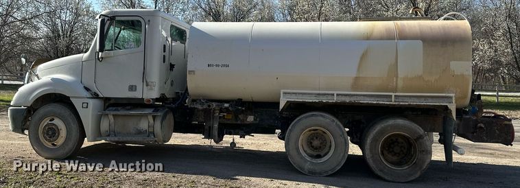image for item DR5135 2008 Freightliner Columbia  water truck