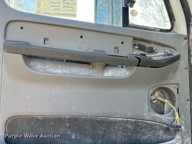 image for item DR5135 2008 Freightliner Columbia  water truck