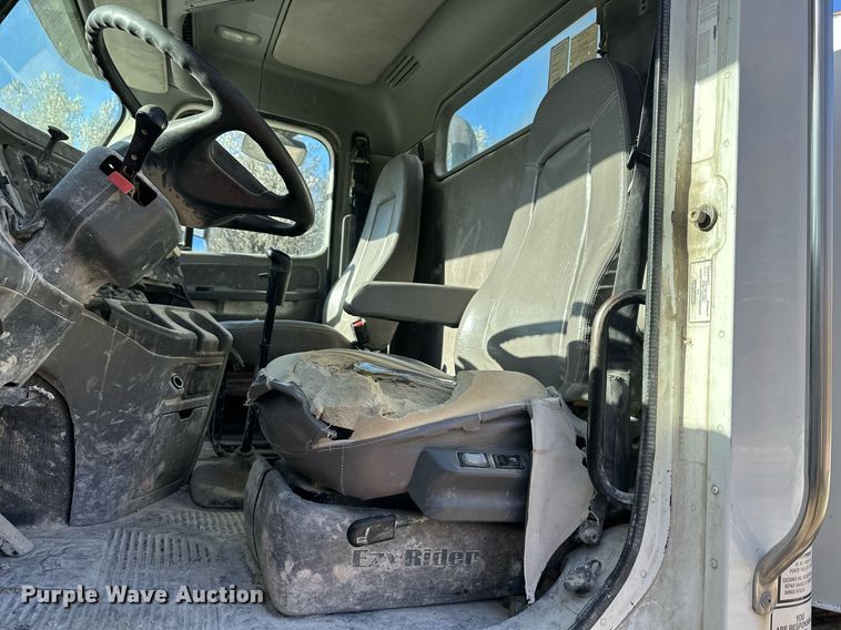 image for item DR5135 2008 Freightliner Columbia  water truck