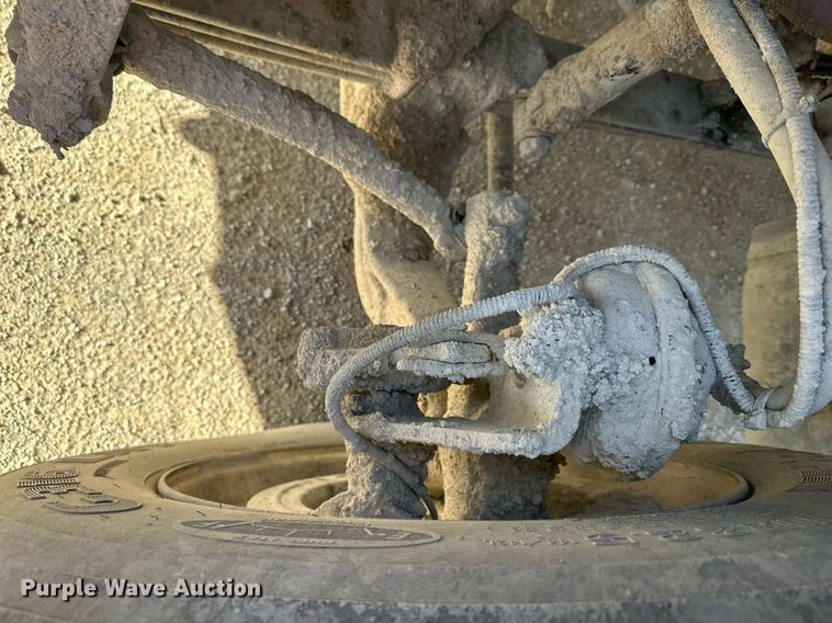 image for item DR5135 2008 Freightliner Columbia  water truck