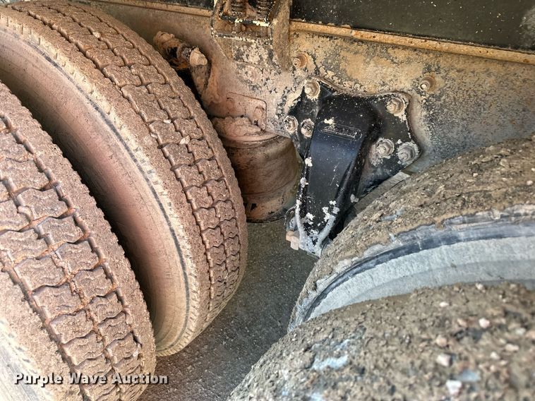 image for item DR5135 2008 Freightliner Columbia  water truck