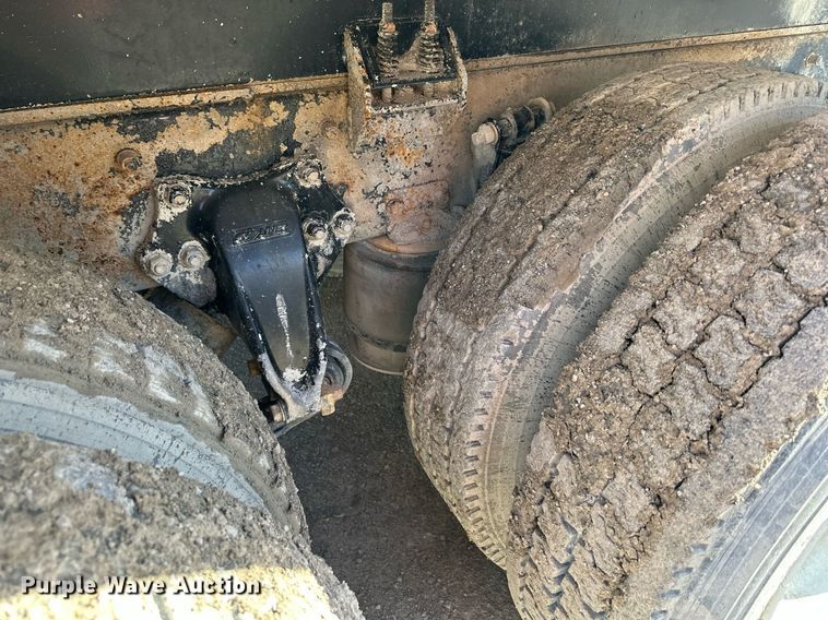 image for item DR5135 2008 Freightliner Columbia  water truck