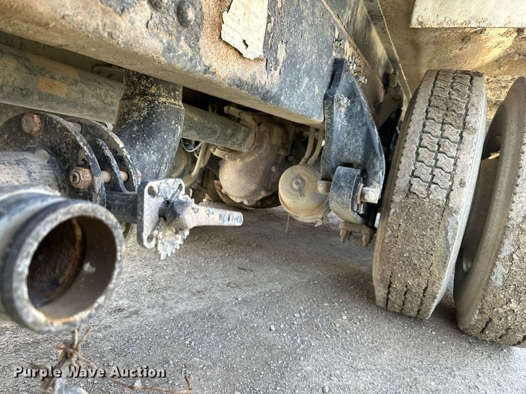 image for item DR5135 2008 Freightliner Columbia  water truck