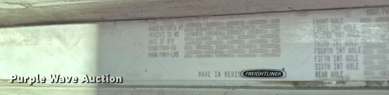 image for item DR5135 2008 Freightliner Columbia  water truck