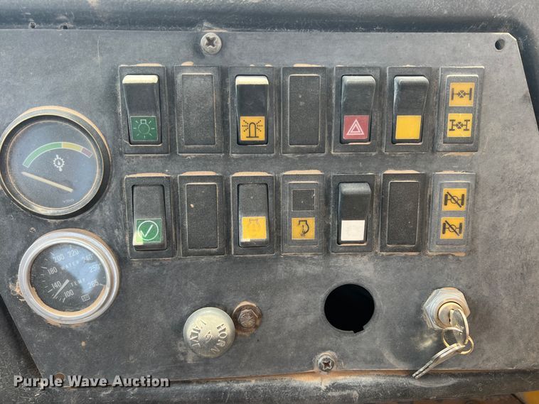 image for item DR5541 1989 Volvo A35  haul truck