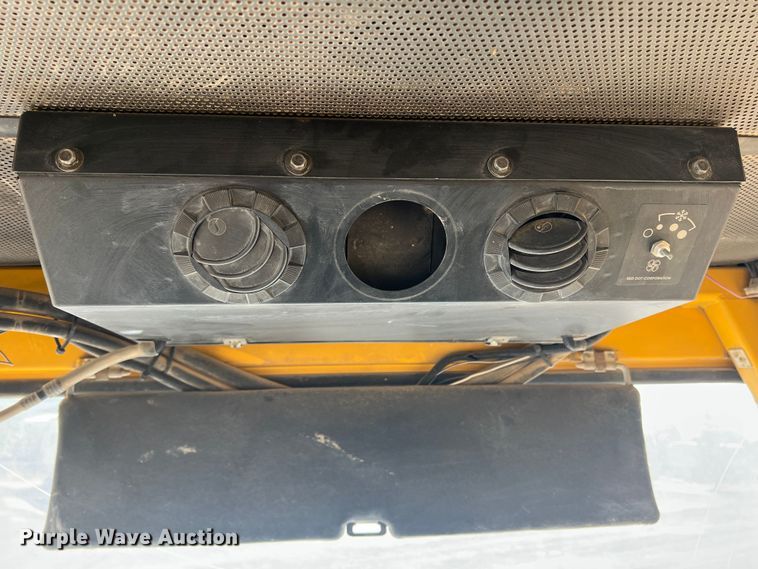 image for item DR5541 1989 Volvo A35  haul truck