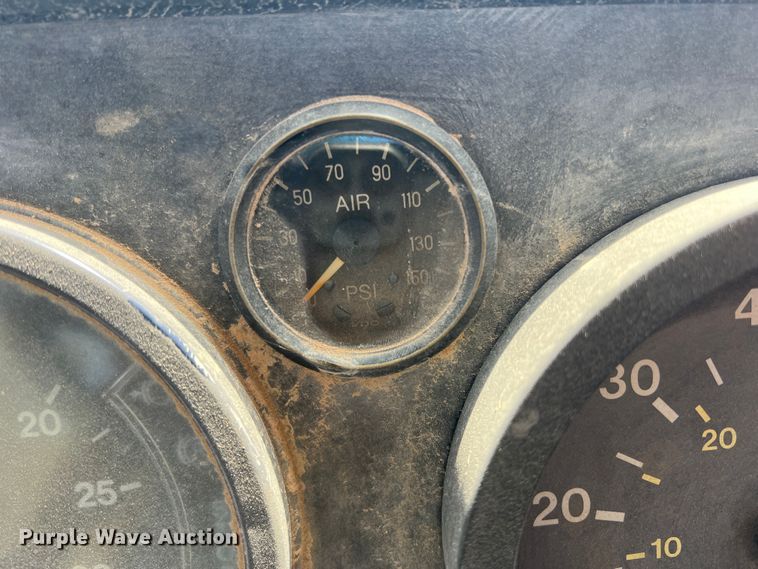 image for item DR5541 1989 Volvo A35  haul truck