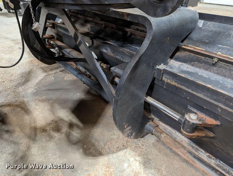 image for item DR6894 2014 Bobcat Grader 108  skid steer grader