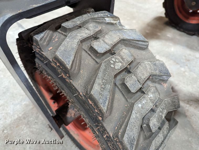 image for item DR6894 2014 Bobcat Grader 108  skid steer grader