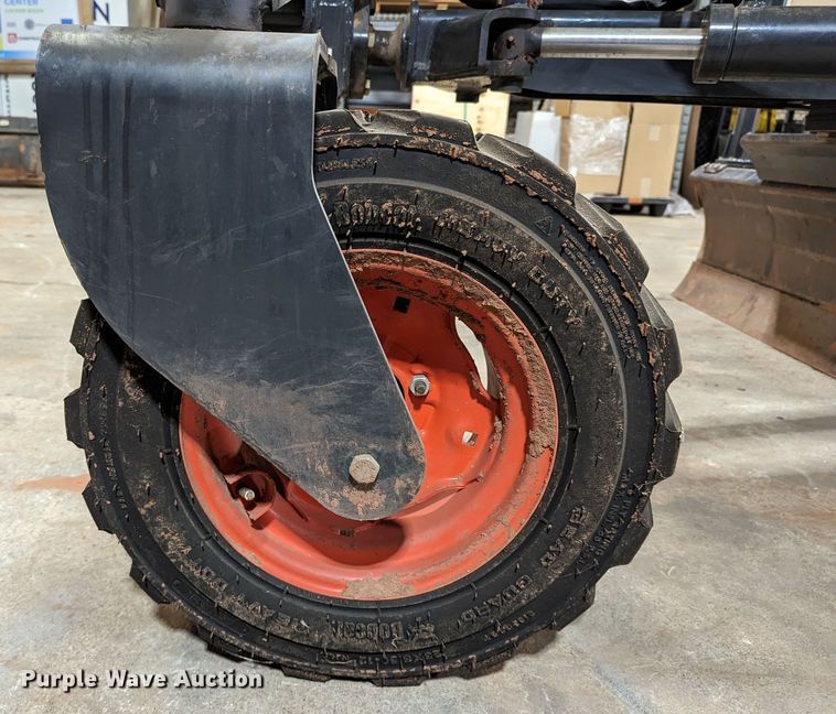 image for item DR6894 2014 Bobcat Grader 108  skid steer grader