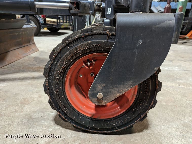 image for item DR6894 2014 Bobcat Grader 108  skid steer grader