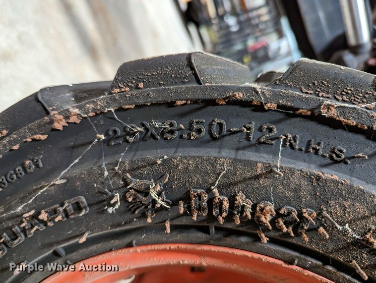 image for item DR6894 2014 Bobcat Grader 108  skid steer grader