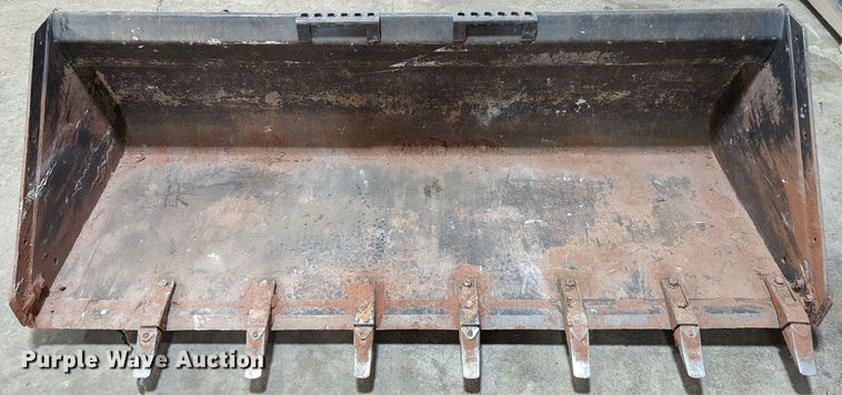 image for item DR6895 Bobcat 84 HD C/I  skid steer bucket