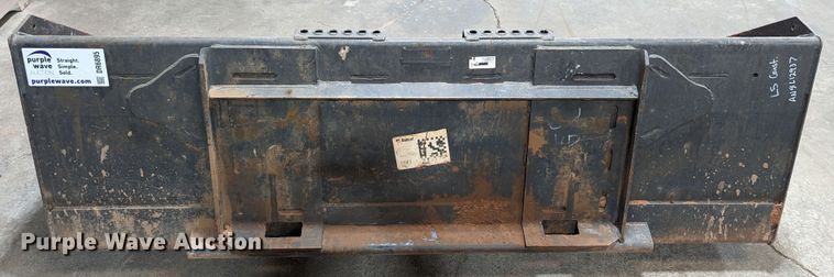image for item DR6895 Bobcat 84 HD C/I  skid steer bucket